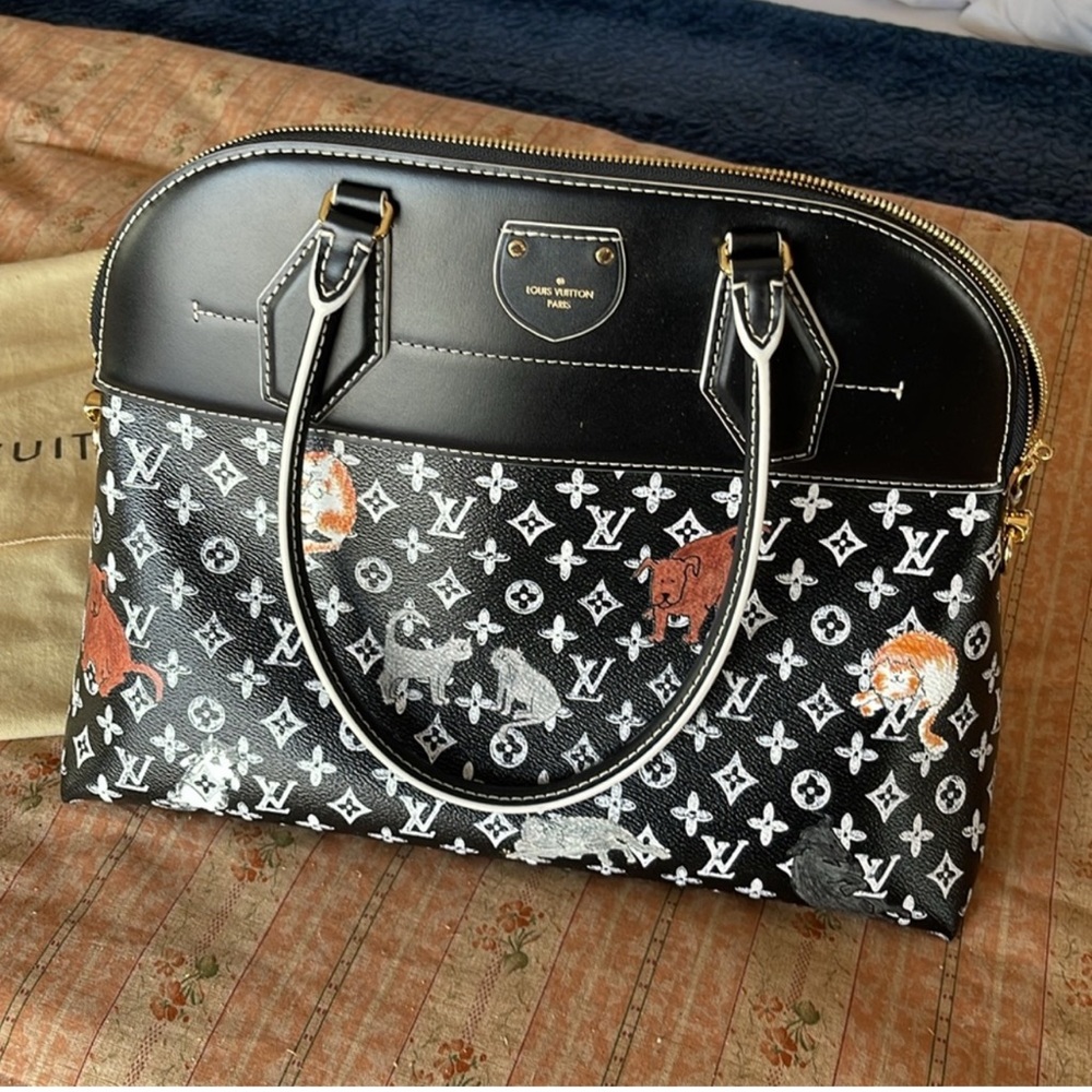 Louis Vuitton Grace Coddington Collaboration Catogram Alma Calfskin Souple Black
